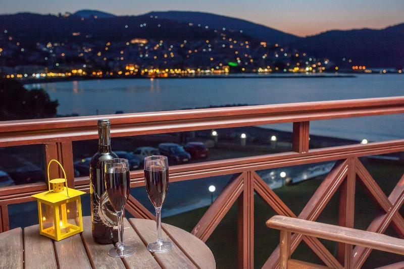 סקופלוס טאון Aeolos Hotel מראה חיצוני תמונה