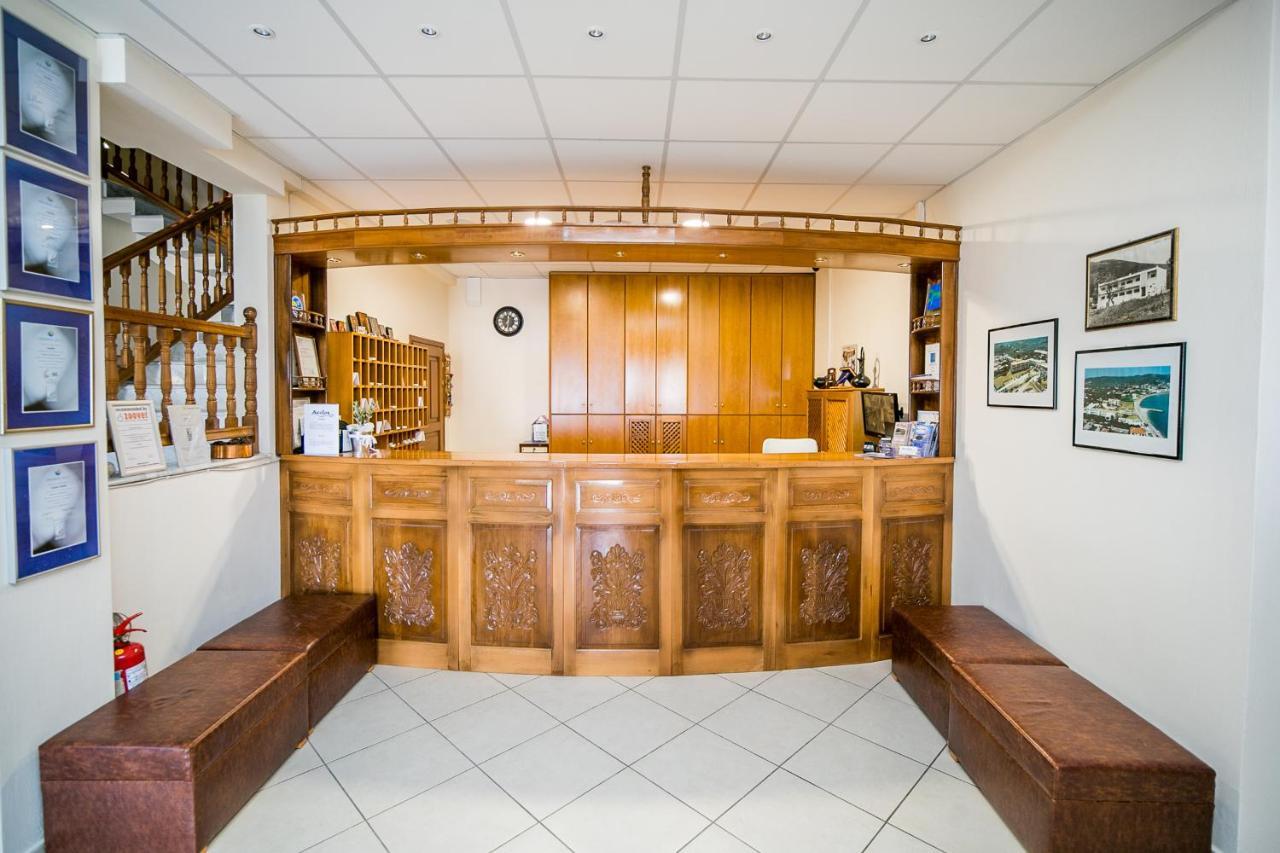 סקופלוס טאון Aeolos Hotel מראה חיצוני תמונה