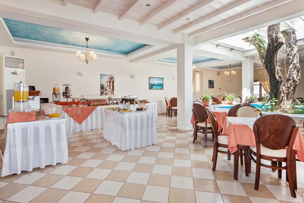 סקופלוס טאון Aeolos Hotel מראה חיצוני תמונה