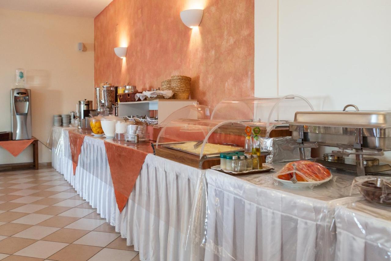 סקופלוס טאון Aeolos Hotel מראה חיצוני תמונה